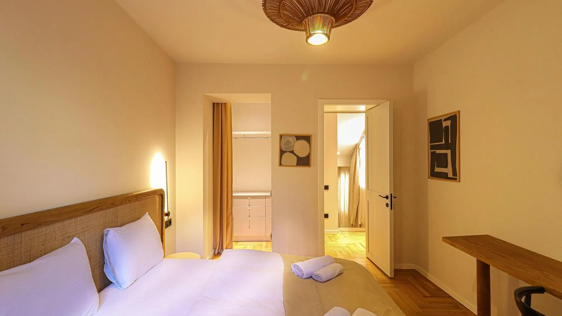 Newly Designed 2Br Apartment In Center-By Wehost تبليسي جورجيا