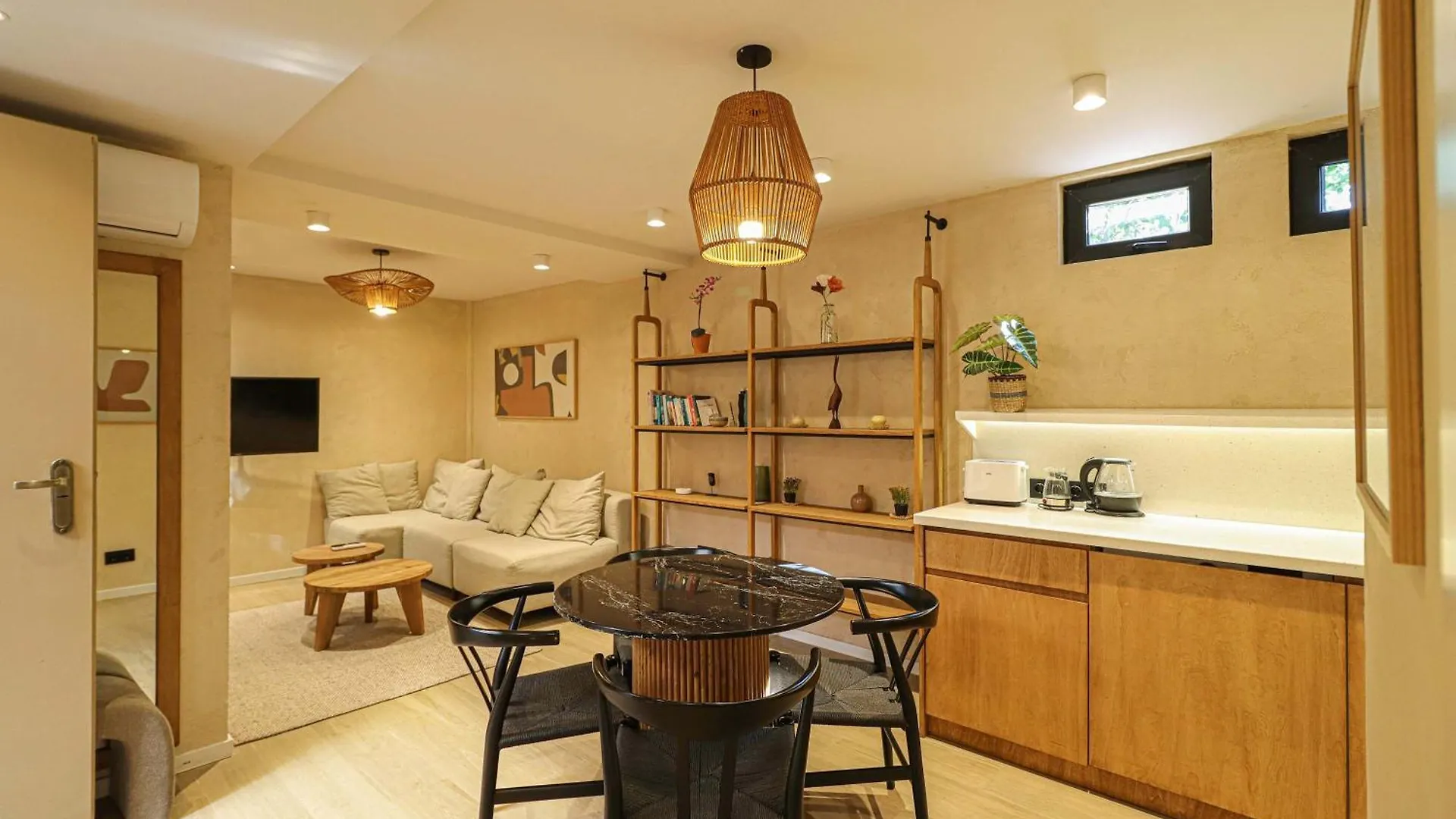 Newly Designed 2Br Apartment In Center-By Wehost تبليسي
