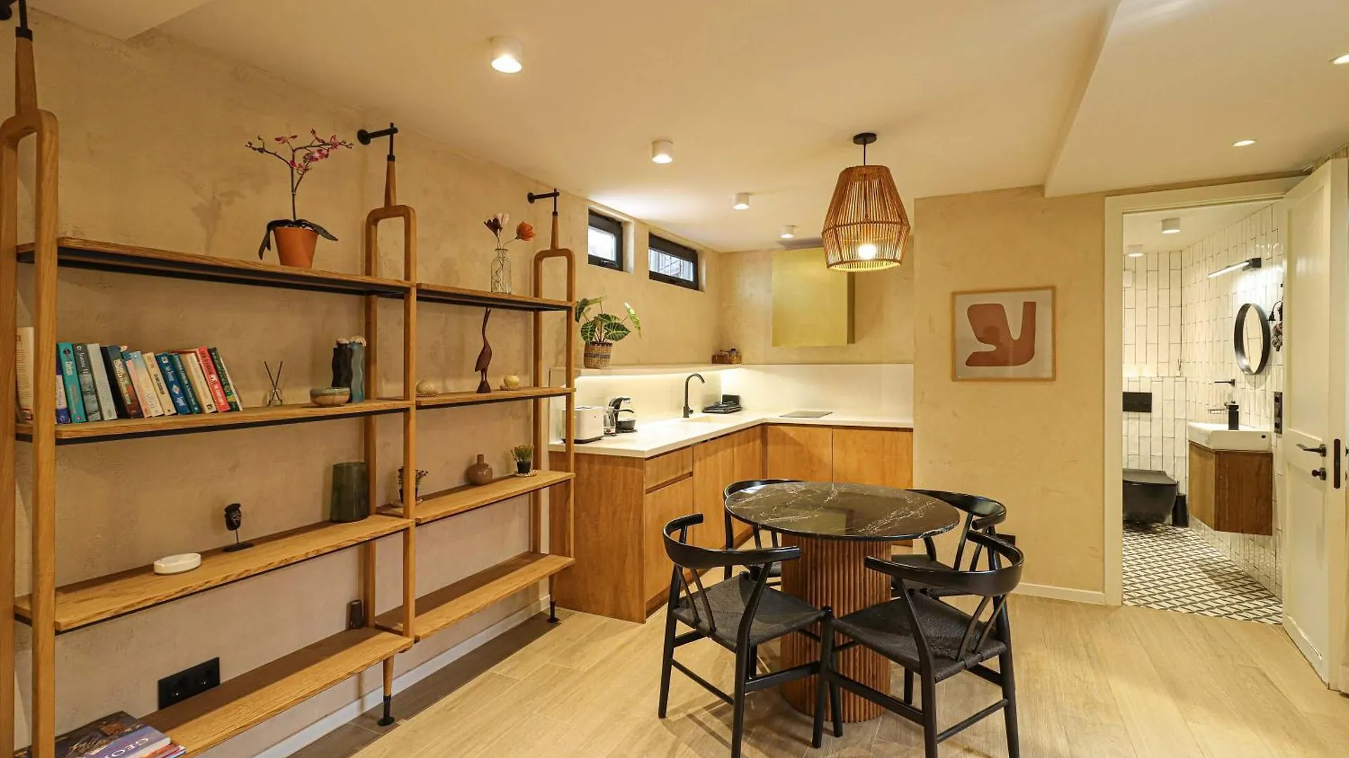 Newly Designed 2Br Apartment In Center-By Wehost تبليسي