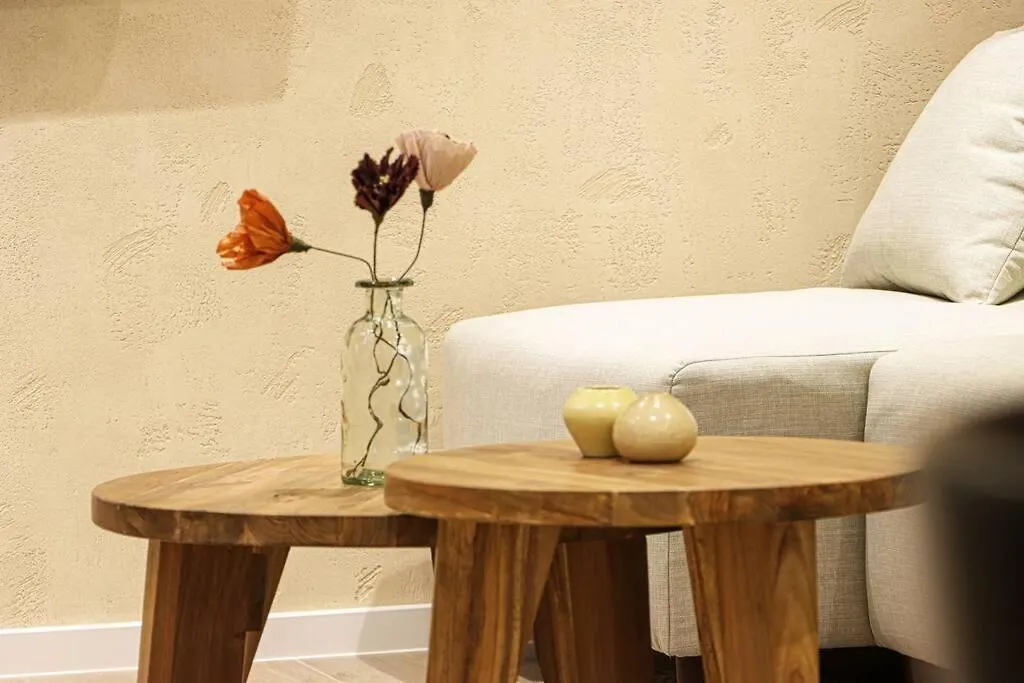 Newly Designed 2Br Apartment In Center-By Wehost Tbilisi