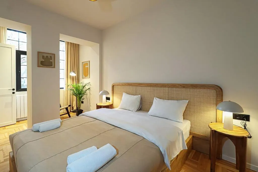 Newly Designed 2Br Apartment In Center-By Wehost Tbilisi 0*,  Georgië