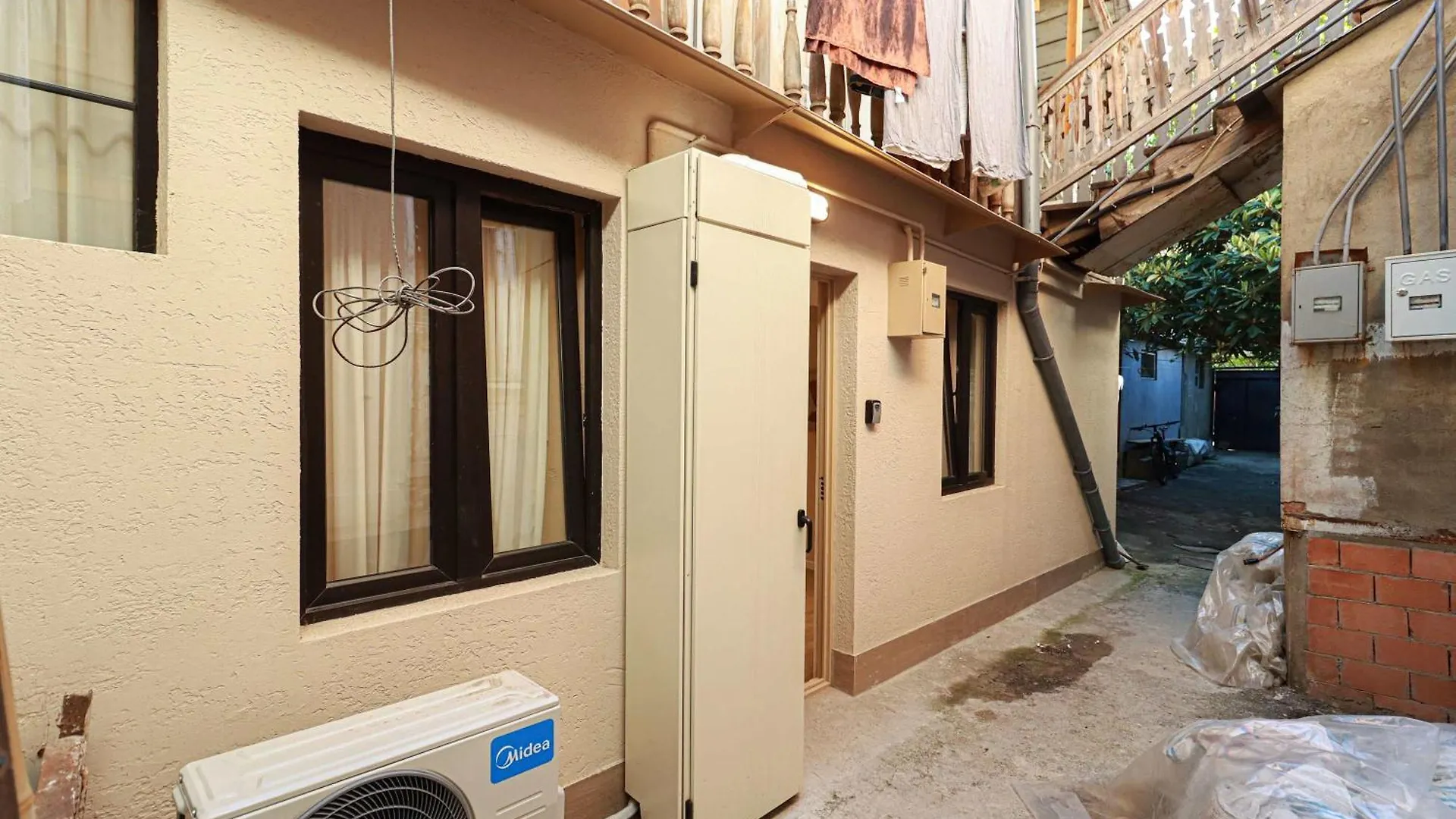Newly Designed 2Br Apartment In Center-By Wehost Tbilisi Georgië